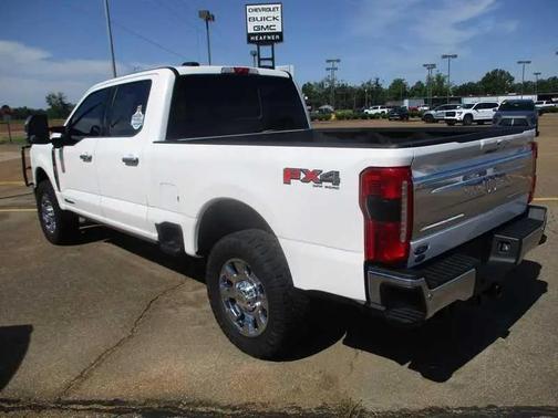 Star White Metallic Tri-Coat 2025 Ford F-250 King Ranch