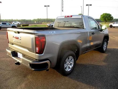 2025 GMC Sierra 1500 Pro