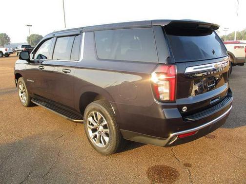 2022 Chevrolet Suburban LT