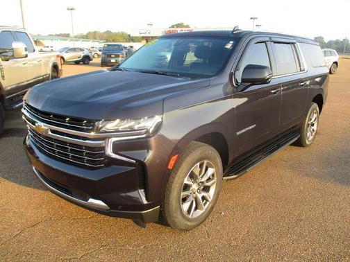 2022 Chevrolet Suburban LT