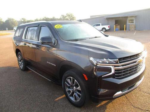 2022 Chevrolet Suburban LT