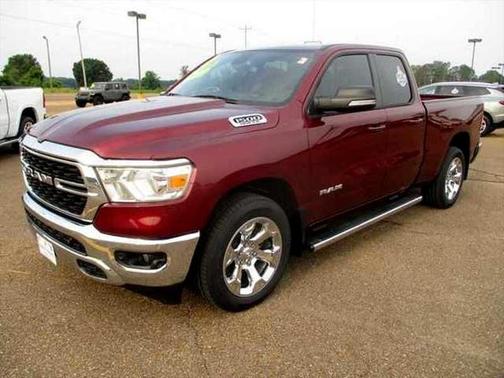 Delmonico Red Pearlcoat 2022 RAM 1500 Big Horn/Lone Star