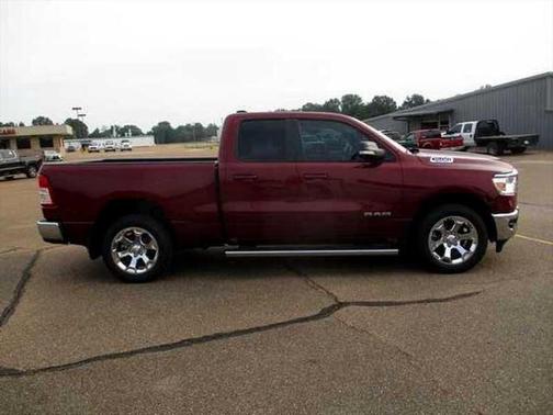 Delmonico Red Pearlcoat 2022 RAM 1500 Big Horn/Lone Star