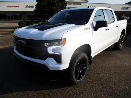 2025 Chevrolet Silverado 1500 LT Trail Boss