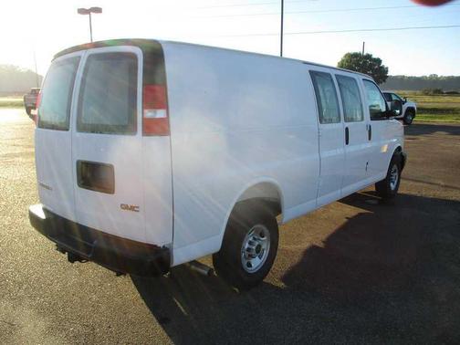 2025 GMC Savana 2500 Work Van