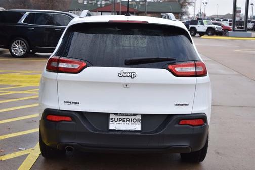 Photo 4 of 31 of 2018 Jeep Cherokee Latitude