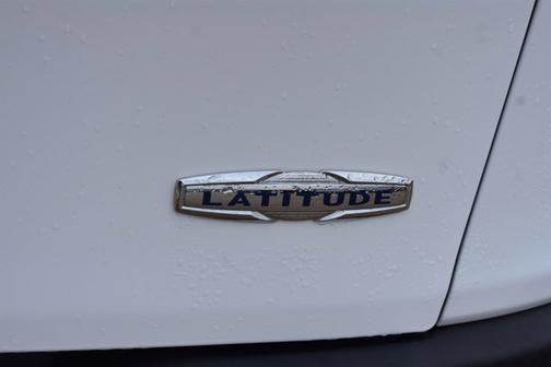 Photo 5 of 31 of 2018 Jeep Cherokee Latitude