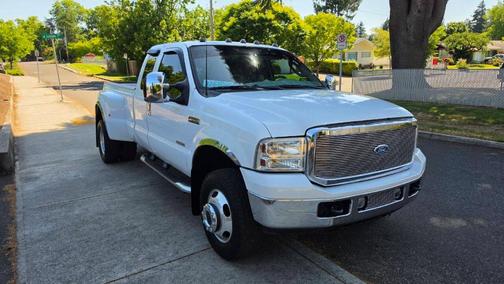 White 2007 Ford F-350 XLT