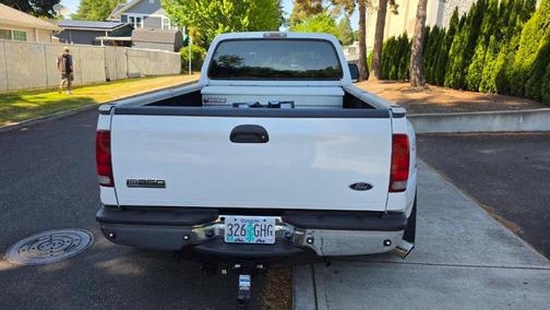 White 2007 Ford F-350 XLT