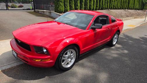 Red 2007 Ford Mustang Deluxe