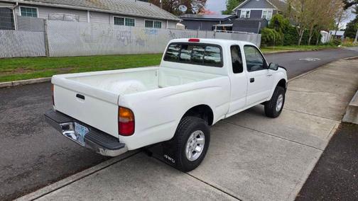 White 1997 Toyota Tacoma Xtracab