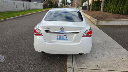 Pearl White 2015 Nissan Altima 2.5 SL