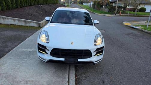 White 2016 Porsche Macan Turbo