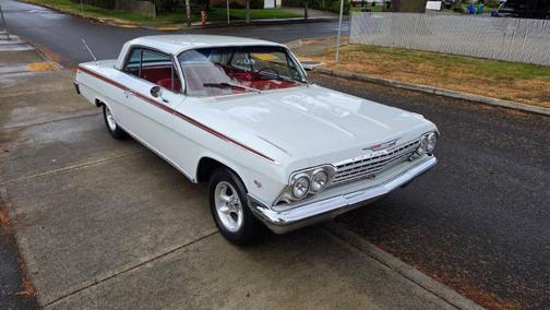White 1962 Chevrolet Impala