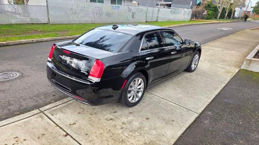2016 Chrysler 300C Base