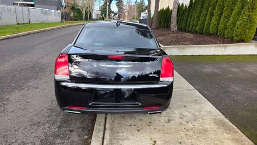 2016 Chrysler 300C Base