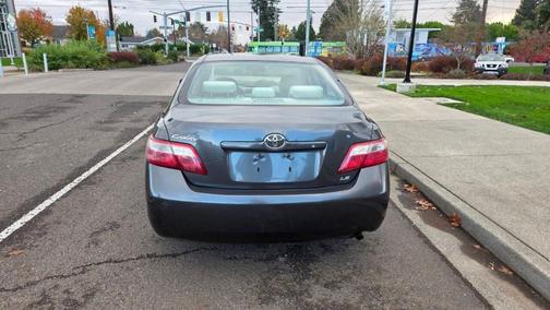 Gray 2007 Toyota Camry LE