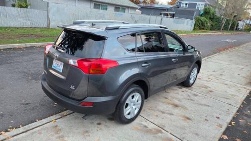 2013 Toyota RAV4 LE