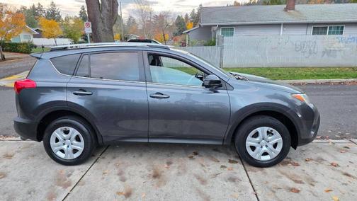 2013 Toyota RAV4 LE