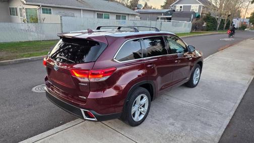 2017 Toyota Highlander Hybrid Limited Platinum