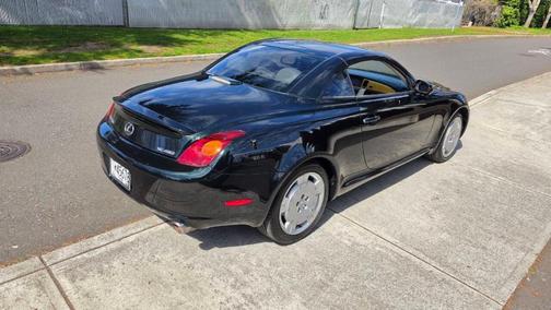 Green 2004 Lexus SC 430