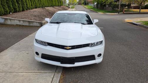 White 2015 Chevrolet Camaro 2LS