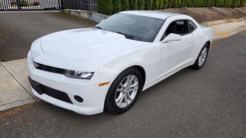 White 2015 Chevrolet Camaro 2LS