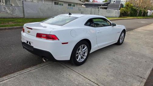 White 2015 Chevrolet Camaro 2LS