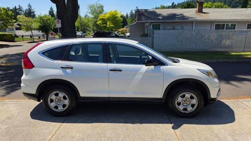 White 2016 Honda CR-V LX