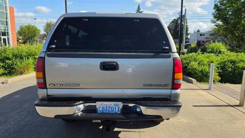 Gold 2001 Chevrolet Silverado 2500 LT H/D Extended Cab
