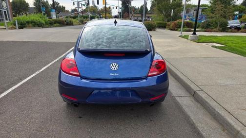 2013 Volkswagen Beetle TURBO W/ SUNROOF SOUND AND NAVIGATION ENDS 1/13