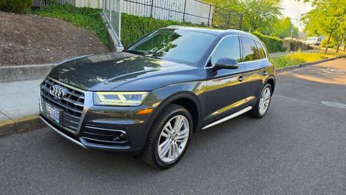 Manhattan Gray Metallic 2018 Audi Q5 2.0T Prestige