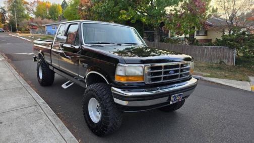Black 1994 Ford F-150 XL SuperCab