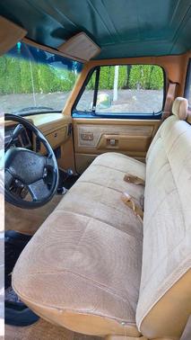 Green 1993 Dodge W250 Base
