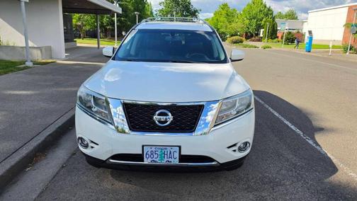 Moonlight White 2014 Nissan Pathfinder SL