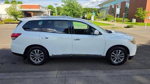 Moonlight White 2014 Nissan Pathfinder SL