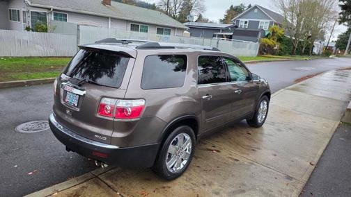 2010 GMC Acadia SLT-2