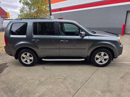 2011 Honda Pilot EX-L w/ Navigation