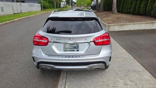 Gray 2015 Mercedes-Benz GLA-Class GLA 250 4MATIC