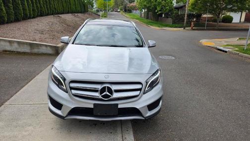 Gray 2015 Mercedes-Benz GLA-Class GLA 250 4MATIC