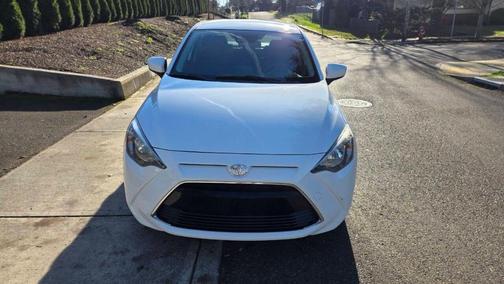 2017 Toyota Yaris iA Base