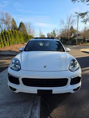 2016 Porsche Cayenne Base