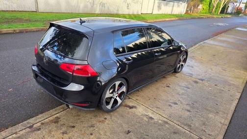 2016 Volkswagen Golf GTI SE W/PERFORMANCE PACKAGE