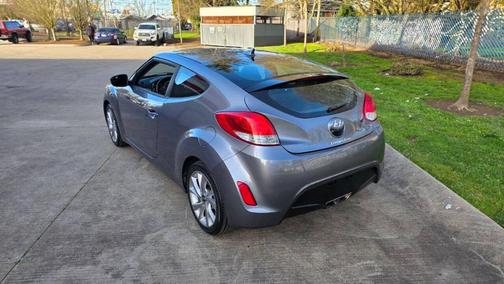 2017 Hyundai Veloster Base