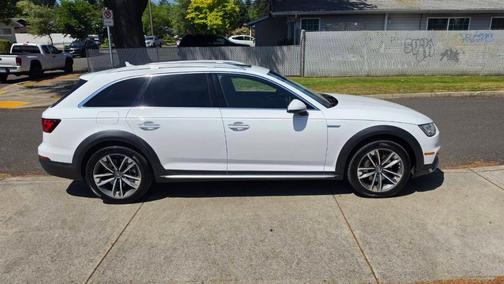 Ibis White 2019 Audi A4 allroad 2.0T Premium