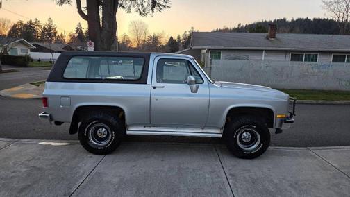 1991 GMC Jimmy Base