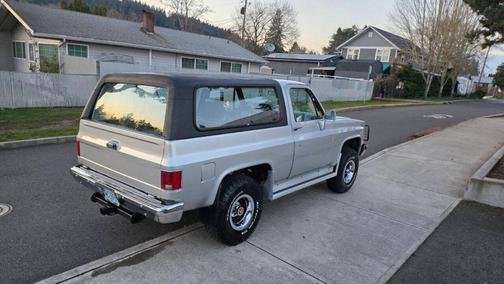 1991 GMC Jimmy Base