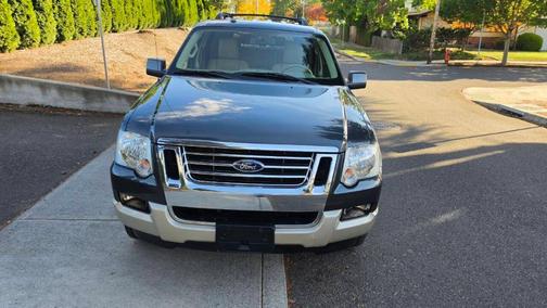 Gray 2009 Ford Explorer Eddie Bauer