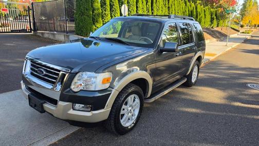 Gray 2009 Ford Explorer Eddie Bauer