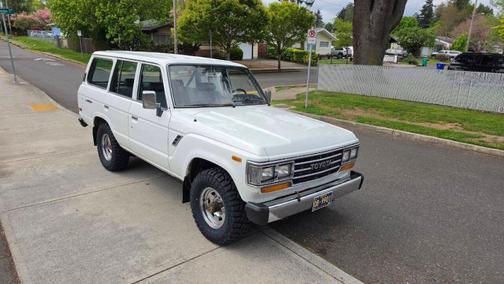 White 1989 Toyota Land Cruiser